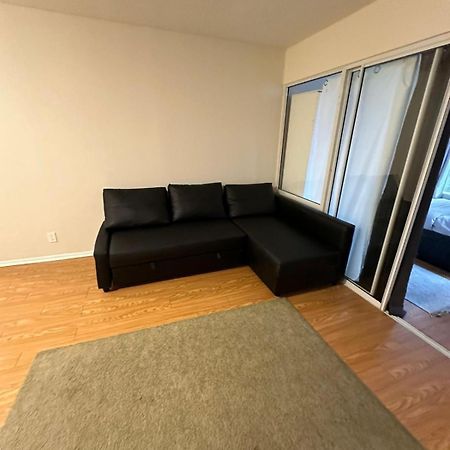 Best Location In Downtown- Walking To Eaton Centre, Nathan Phillips Square, Yonge-Dundas, Ikea,Transit Τορόντο Εξωτερικό φωτογραφία