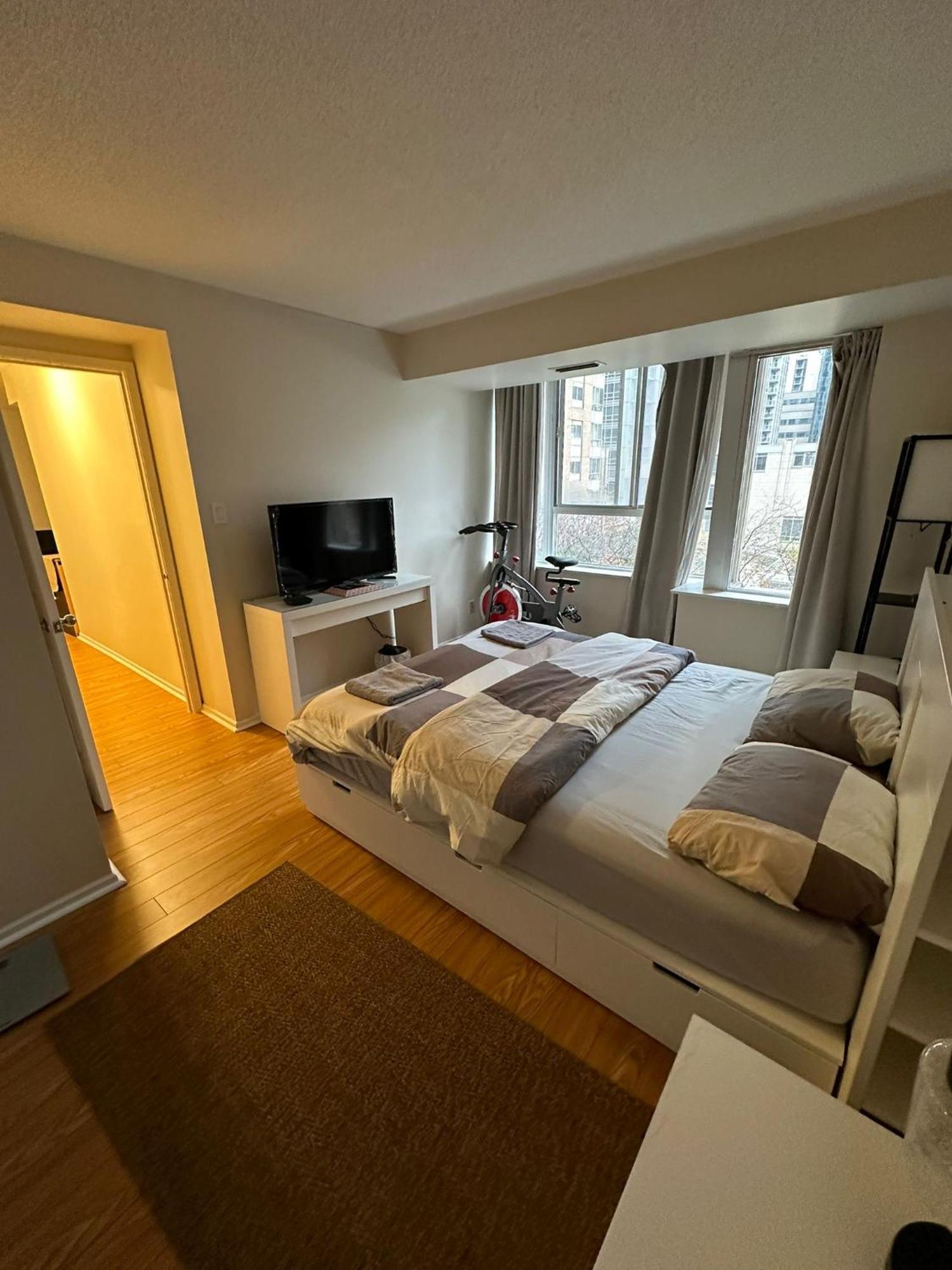 Best Location In Downtown- Walking To Eaton Centre, Nathan Phillips Square, Yonge-Dundas, Ikea,Transit Τορόντο Εξωτερικό φωτογραφία