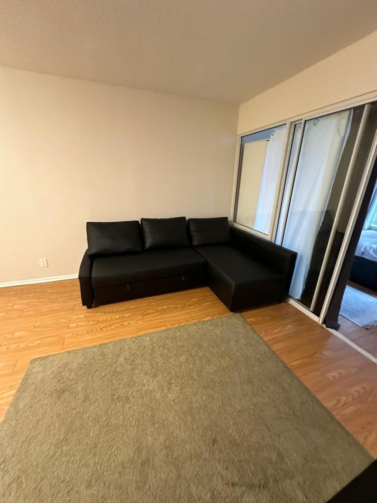 Best Location In Downtown- Walking To Eaton Centre, Nathan Phillips Square, Yonge-Dundas, Ikea,Transit Τορόντο Εξωτερικό φωτογραφία